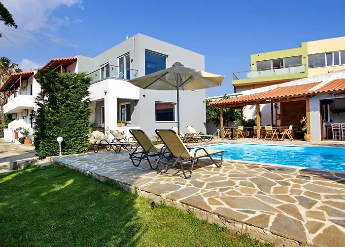 Irida Guesthouse By The Pool