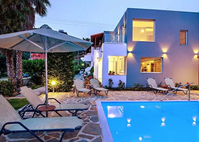 Irida Guesthouse By The Pool